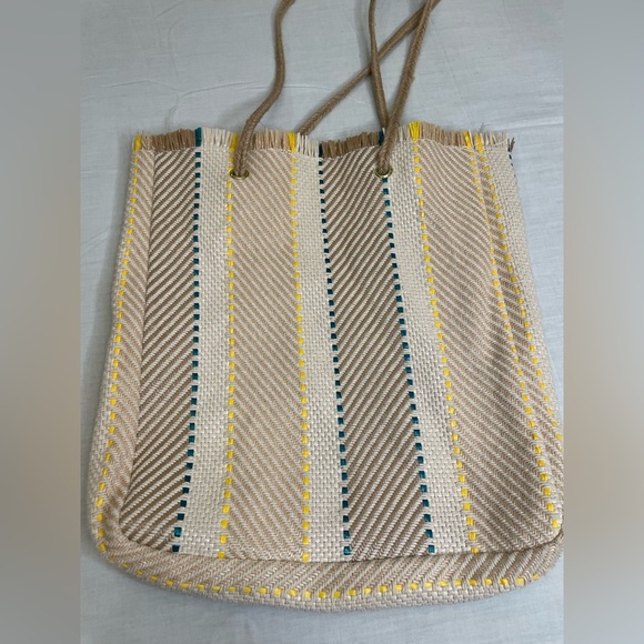 Woven Tote Bag - - Picture 2 of 7